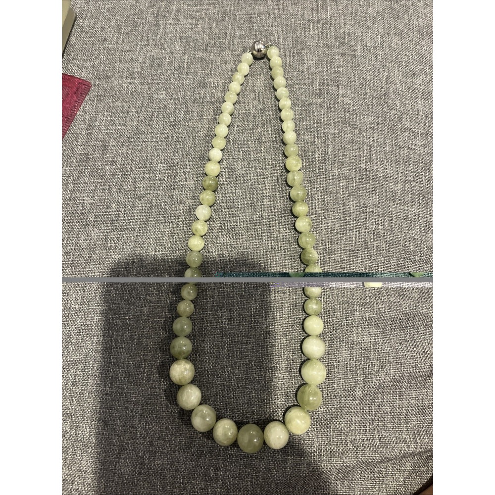D JOY Vintage 925 Sterling Silver Green Jade NECLACE